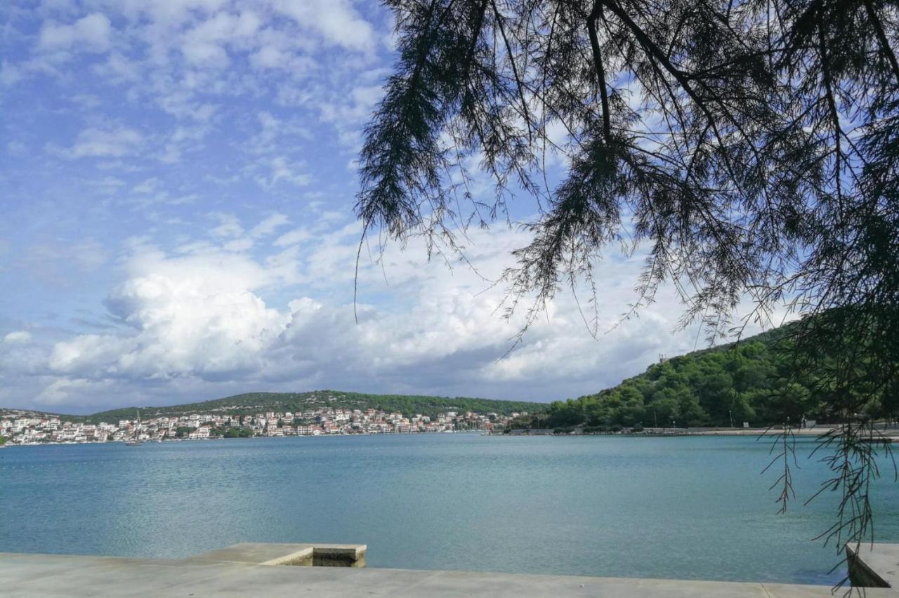 Belvilla Apartments In Holiday Resort Jezera Village, Island Murter Tisno Exterior photo